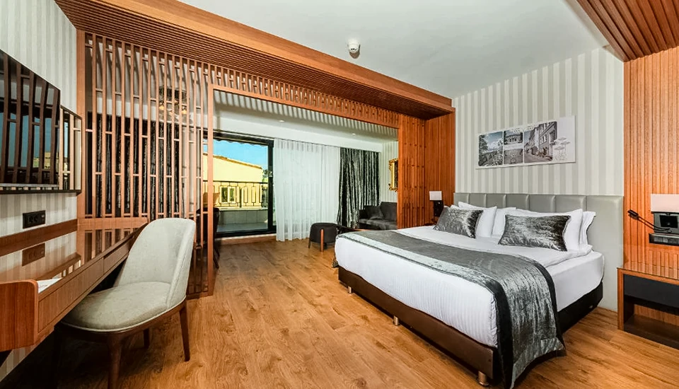 هتل موکارناس پرا استانبول